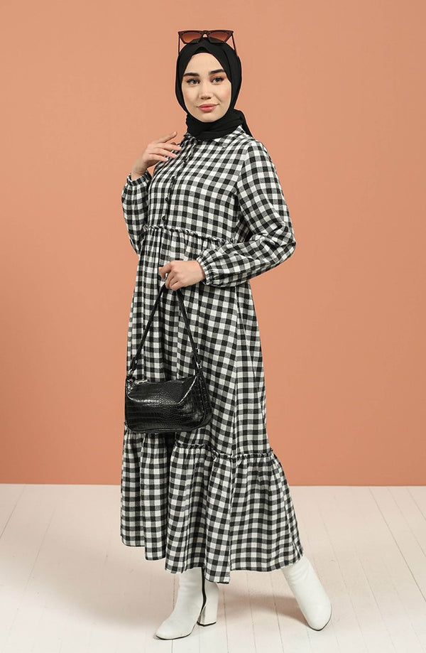 Cotton Black and White Checks Abaya for Casual wear.