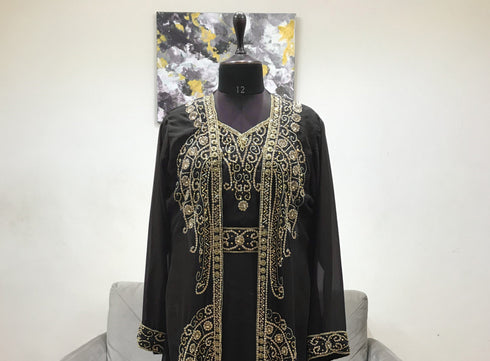 Black luxurious Moroccan Kaftan With Sun-proof hijab.