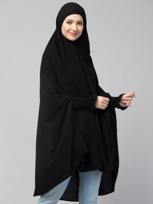 Nazneen Matt Nida smoking at sleeve prayer khimar Hijab