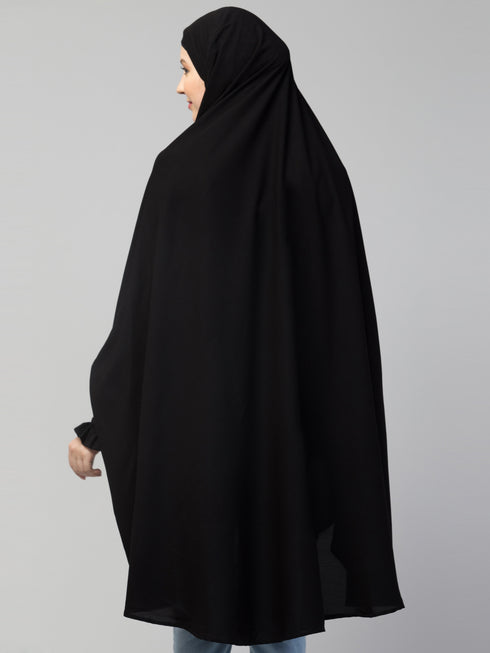 Nazneen Matt Nida smoking at sleeve prayer khimar Hijab