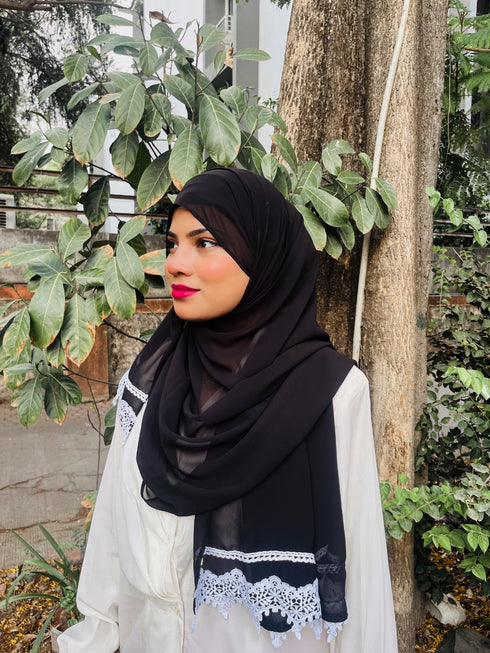 Black ready to wear | instant hijab with lace