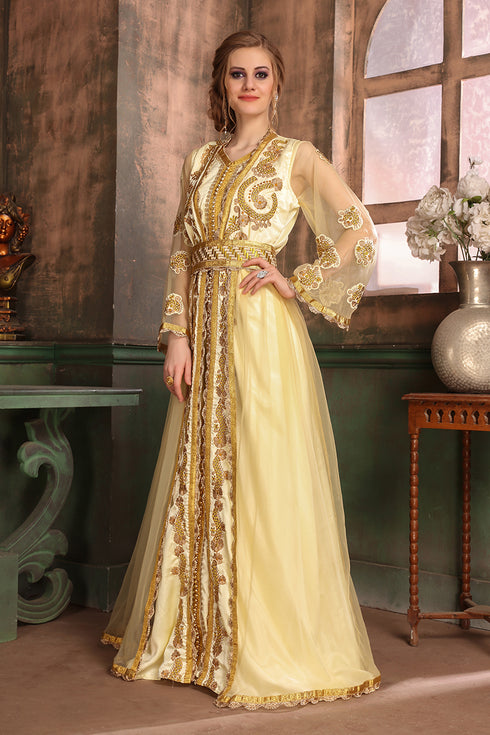 Beige moroccan style kaftan