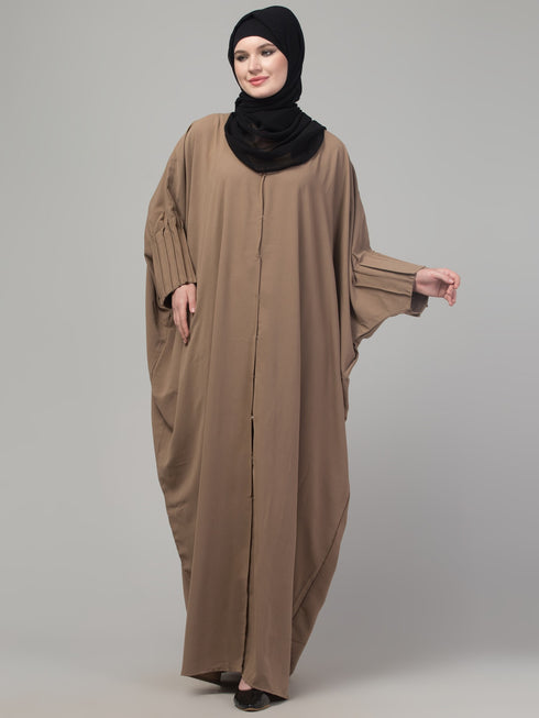 Beige pintucks cey fabric kaftan abaya with hijab