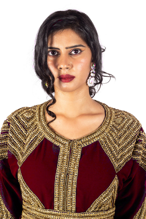 Marron Diamond Design luxurious Moroccan Kaftan With Sun-proof hijab.